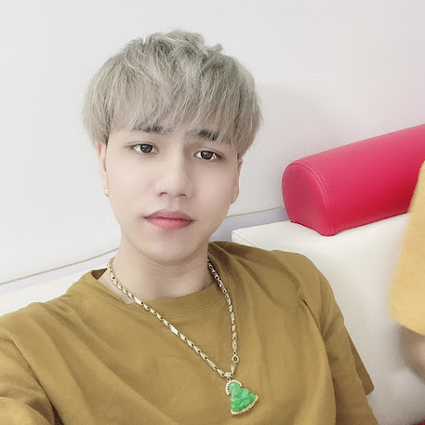 influencer profile picture