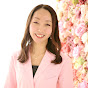 Palm therapist Hitomi Saito