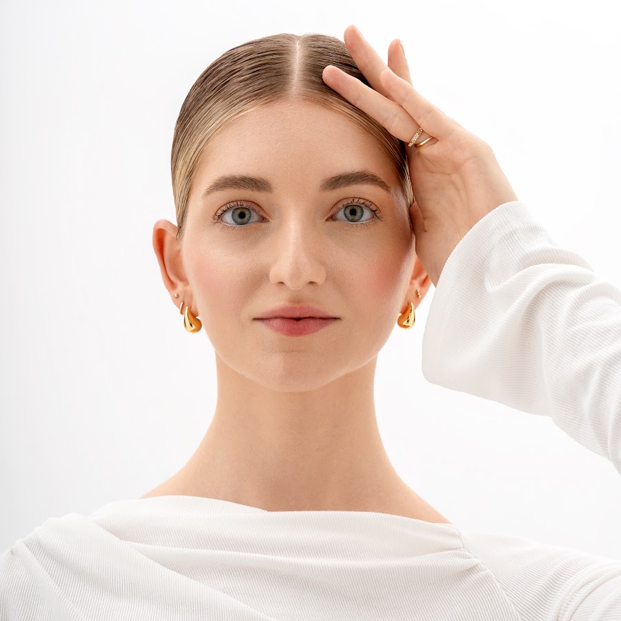 influencer profile picture