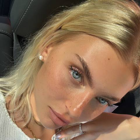 influencer profile picture