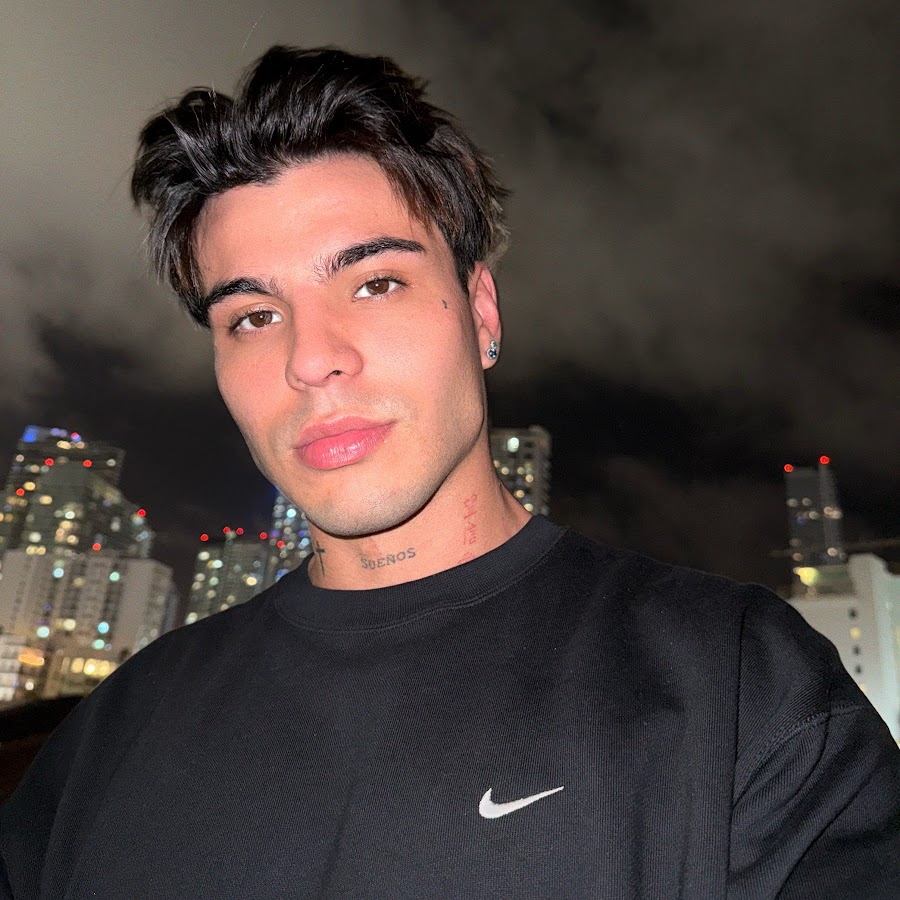 Sebastián Villalobos @villalobossebastian