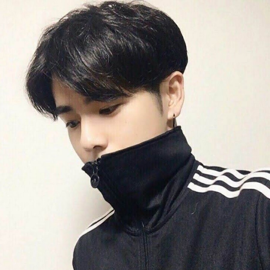 Кореец год. Стрижки ulzzang boy. Корейские парни. Корейские мальчики. Корейцы парни.