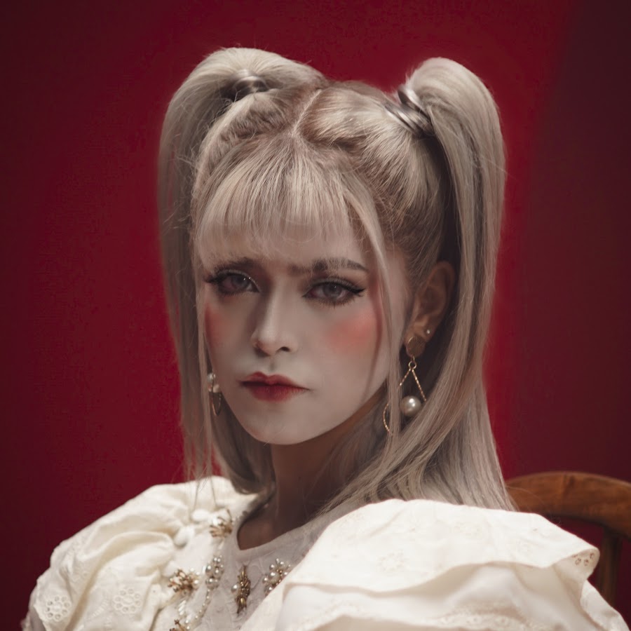 influencer profile picture