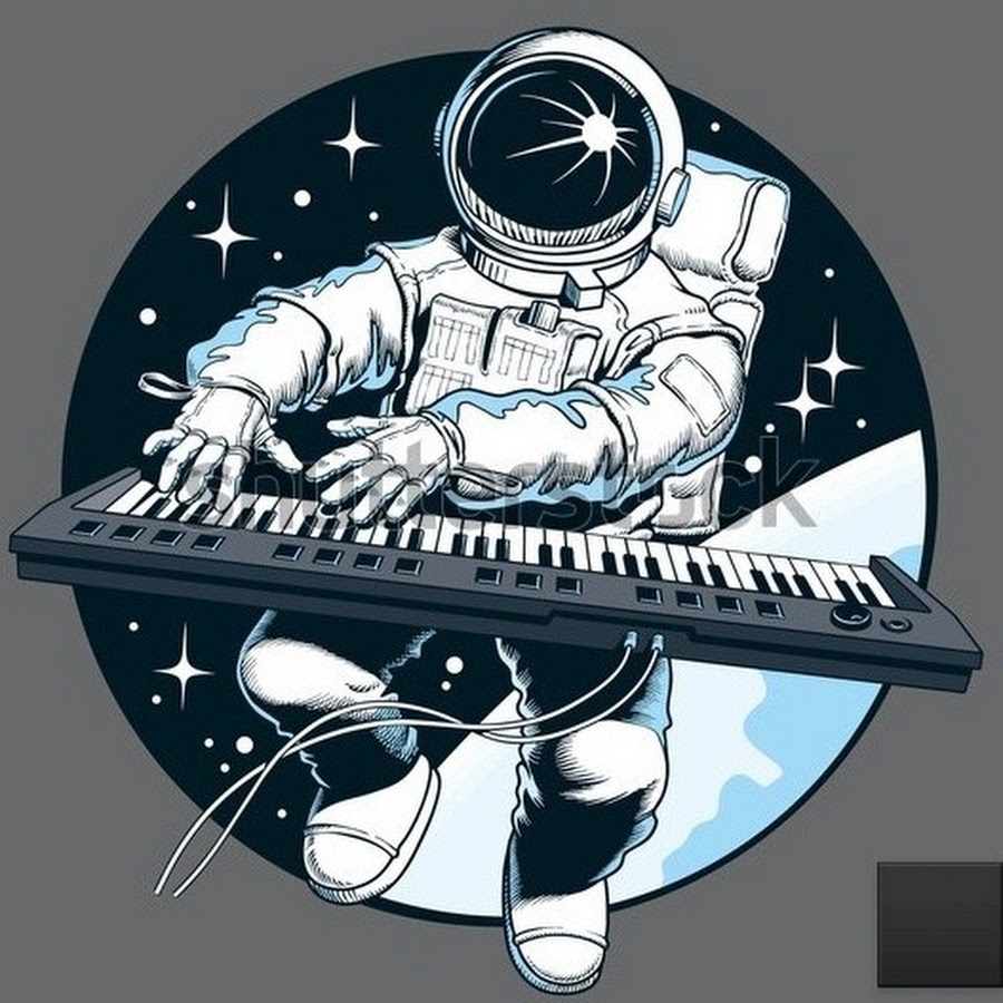 Космонавт и пианино