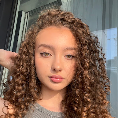 influencer profile picture