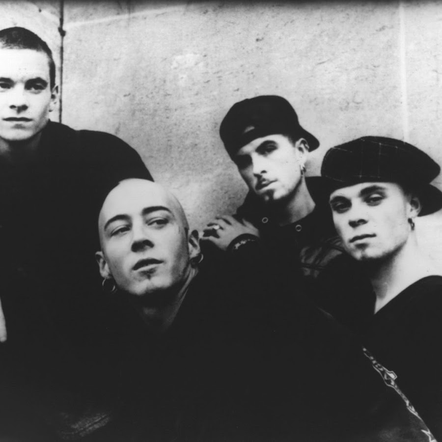 East 17. Группа East 17. Ист 17 участники группы. Ессевантин.