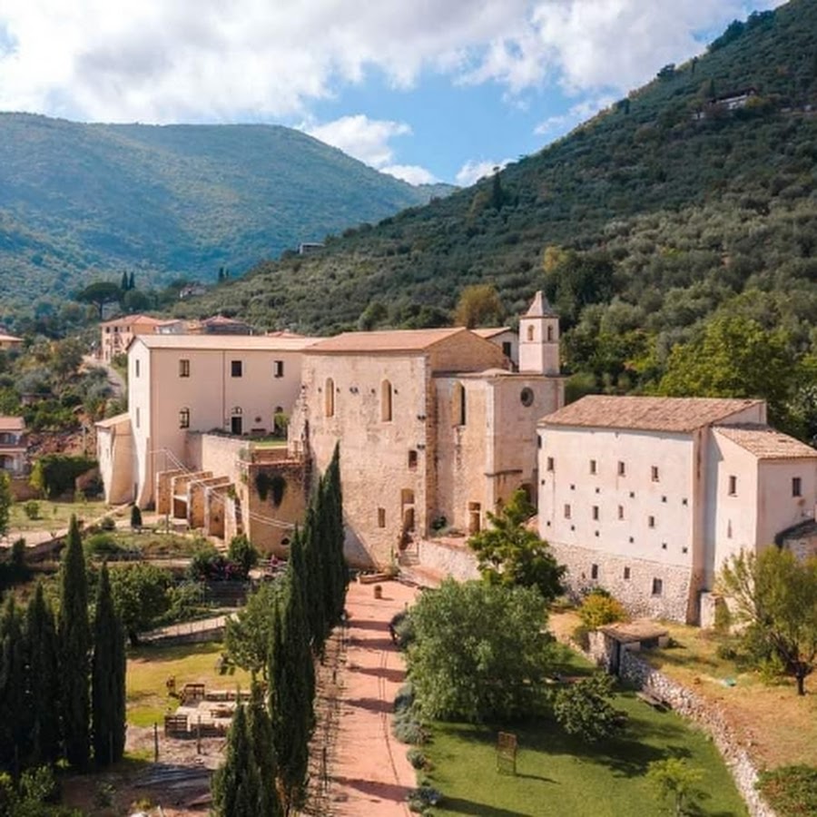 Fraternità Monastero  San Magno