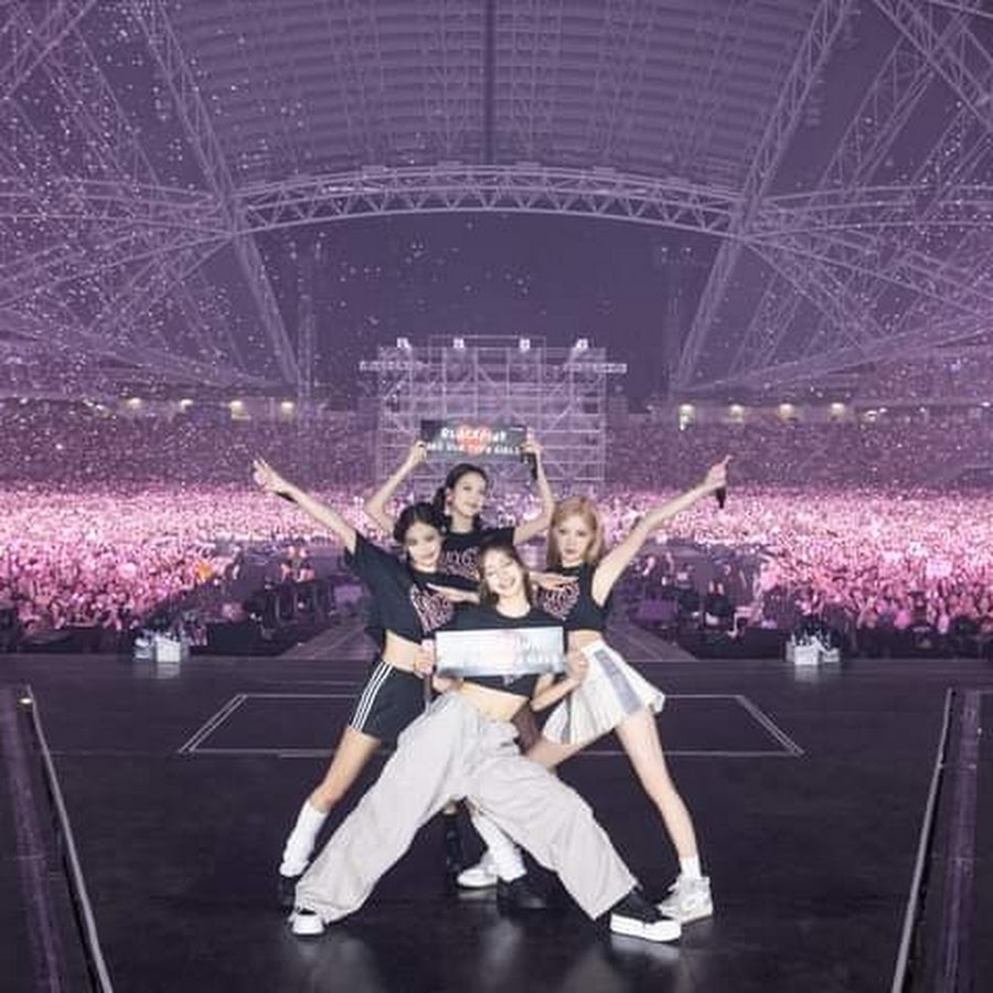 Million events. Блекпинк 2023. BLACKPINK 2023. Чонгук БТС 2023.