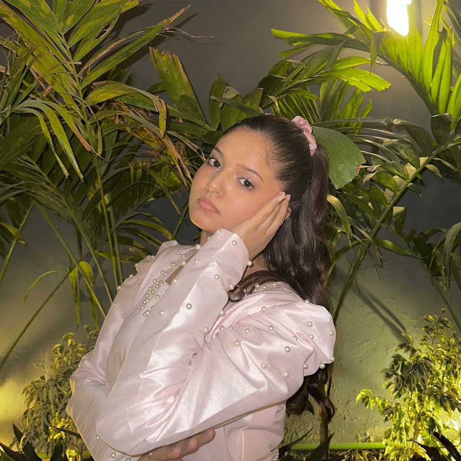 influencer profile picture