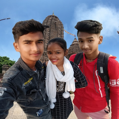 influencer profile picture