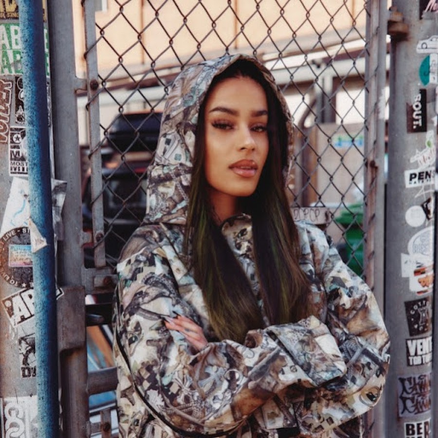 influencer profile picture