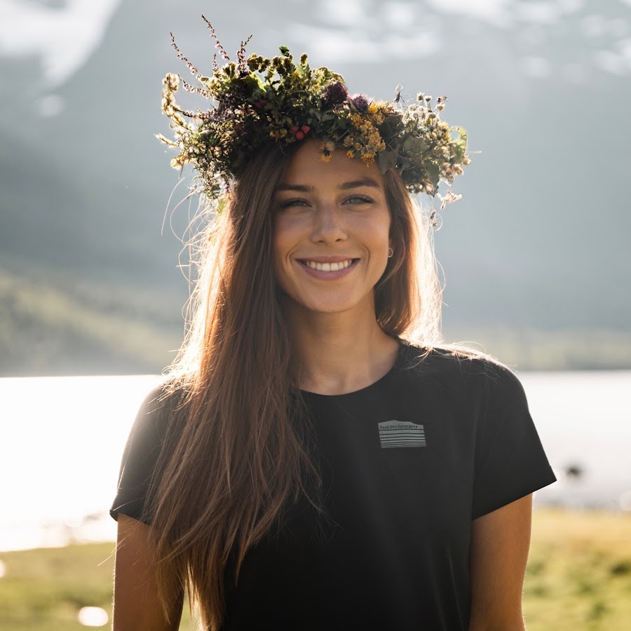 influencer profile picture