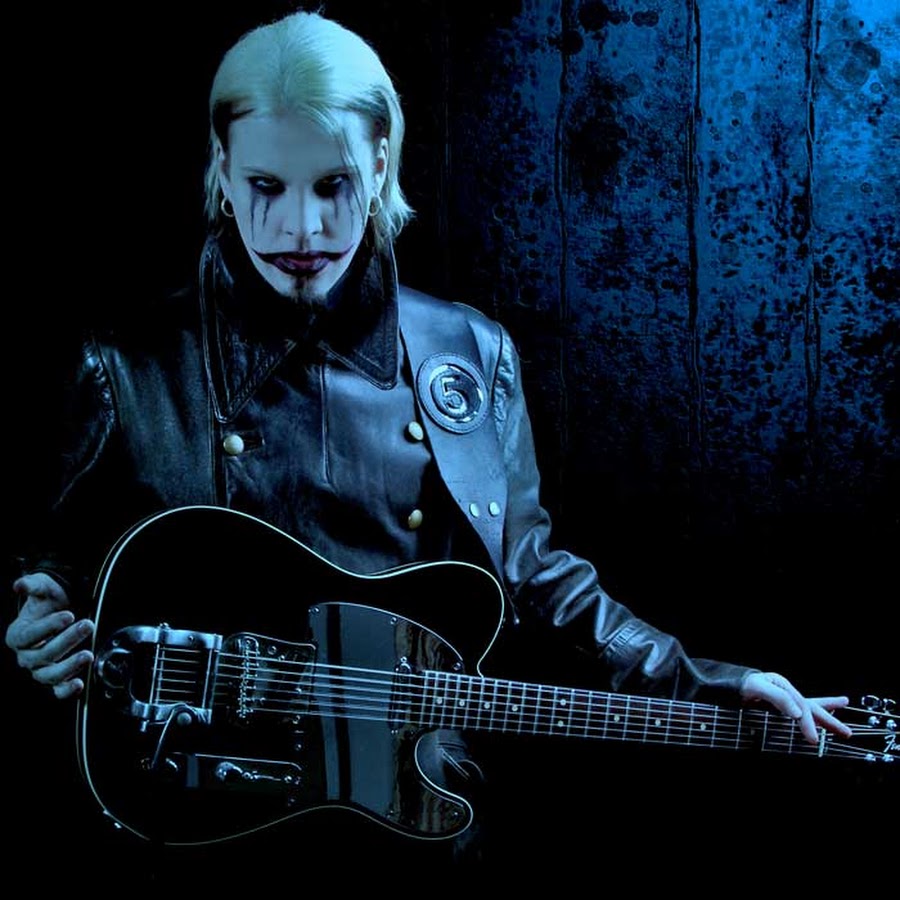 Джон 5. John 5 Marilyn Manson. Джон Файв гитарист. Джон 5 гитарист. Мэрилин мэнсон гитарист.