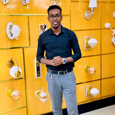 influencer profile picture