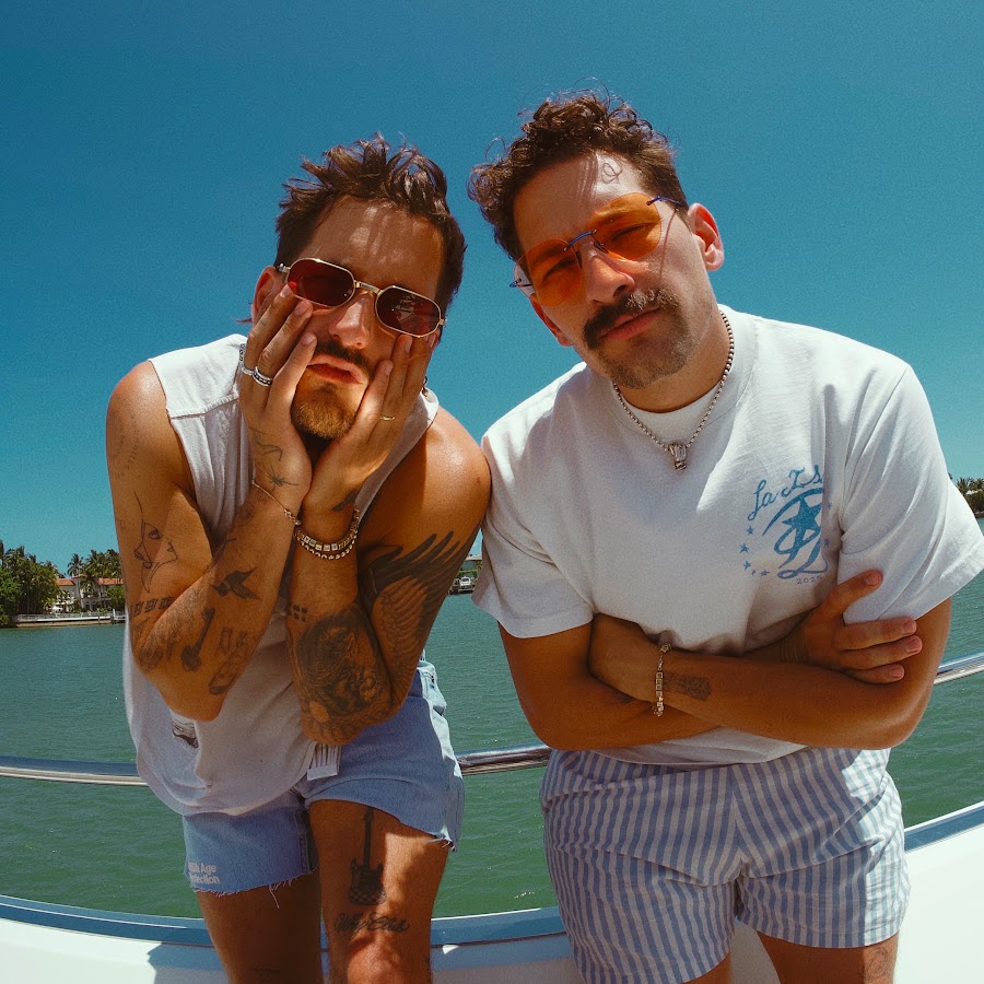 Mau y Ricky @mauyrickyoficial