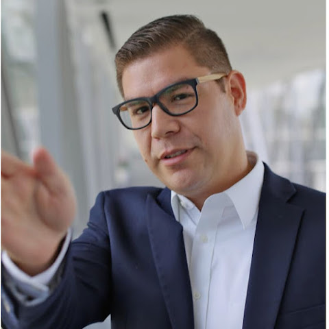 influencer profile picture
