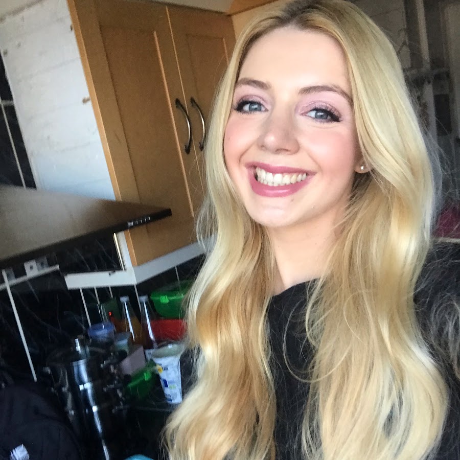 influencer profile picture