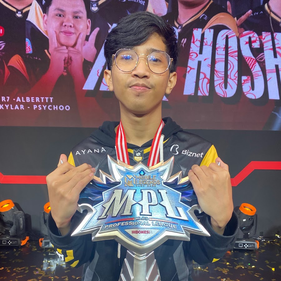 influencer profile picture
