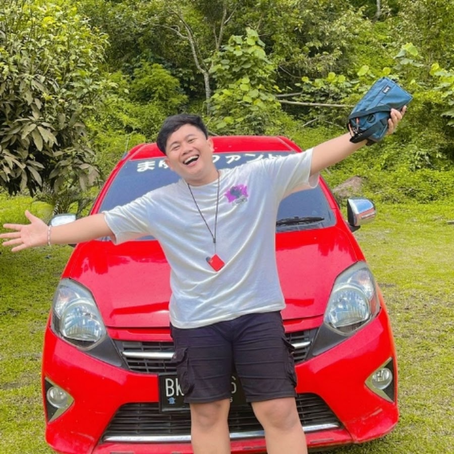 Harya Dana Wibowo  @haryadanawibowo