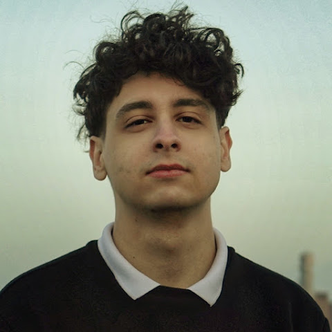 influencer profile picture