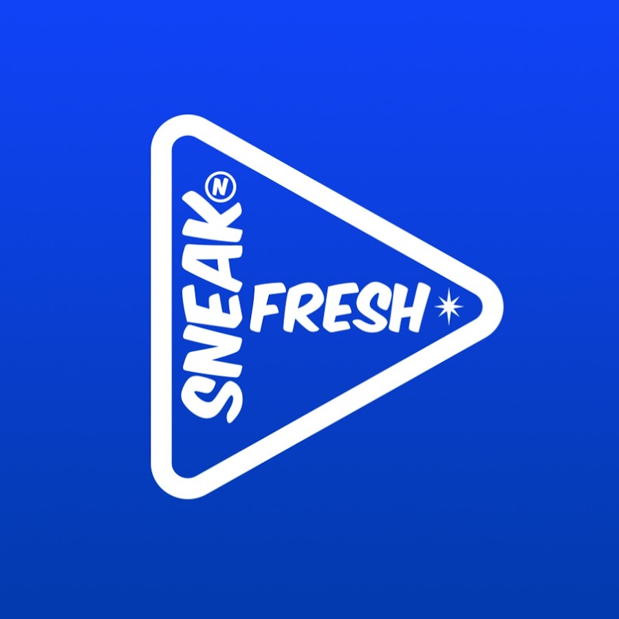 Ремонт обуви рядом на карте sneaknfresh ru. Sneak Fresh. Химчистка обуви логотип. Химчистка логотип. Sneaknfresh вывеска.