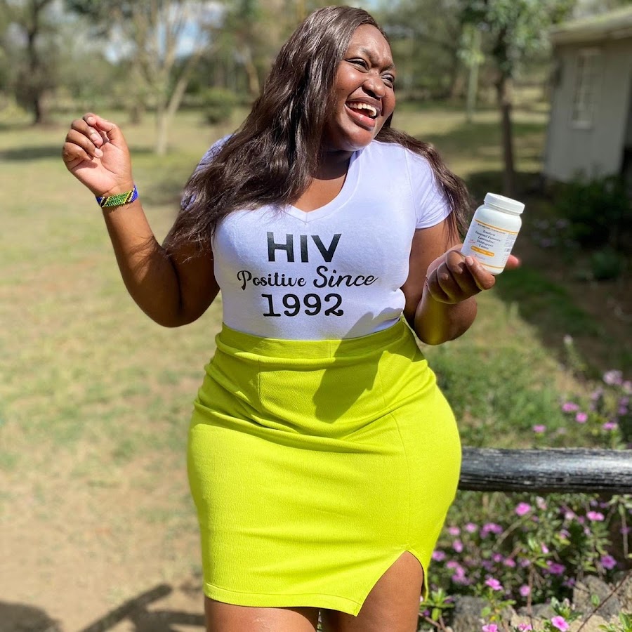 Doreen Moraa donning a t-shirt indicating she has been living with HIV since 1992. PHOTO/Instagram (doreen_moraa_moracha)