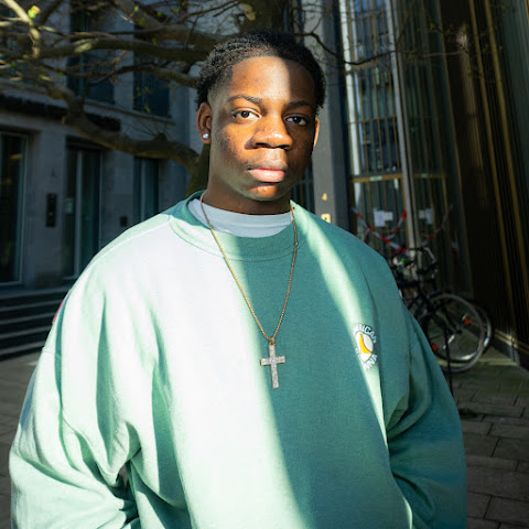 influencer profile picture