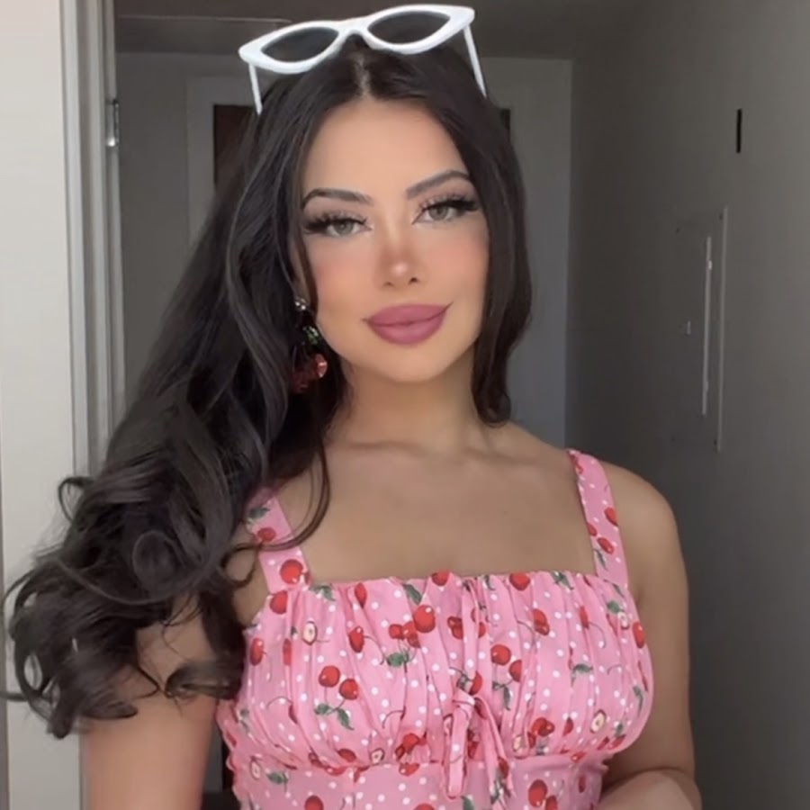 influencer profile picture