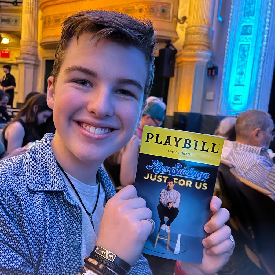 Iain Armitage - We heard from #LILT!!!! Yay!!!!! #LittleIainLovesTheatre  has been having a terrific time! Thank you, Miss Tara, for looking after  him! He got to see Les Misérables Broadway and also