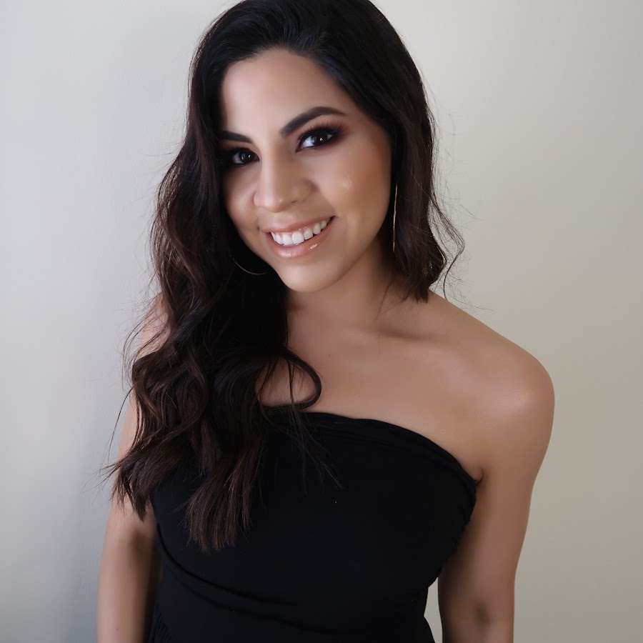 Michela Perleche @michelaperleche