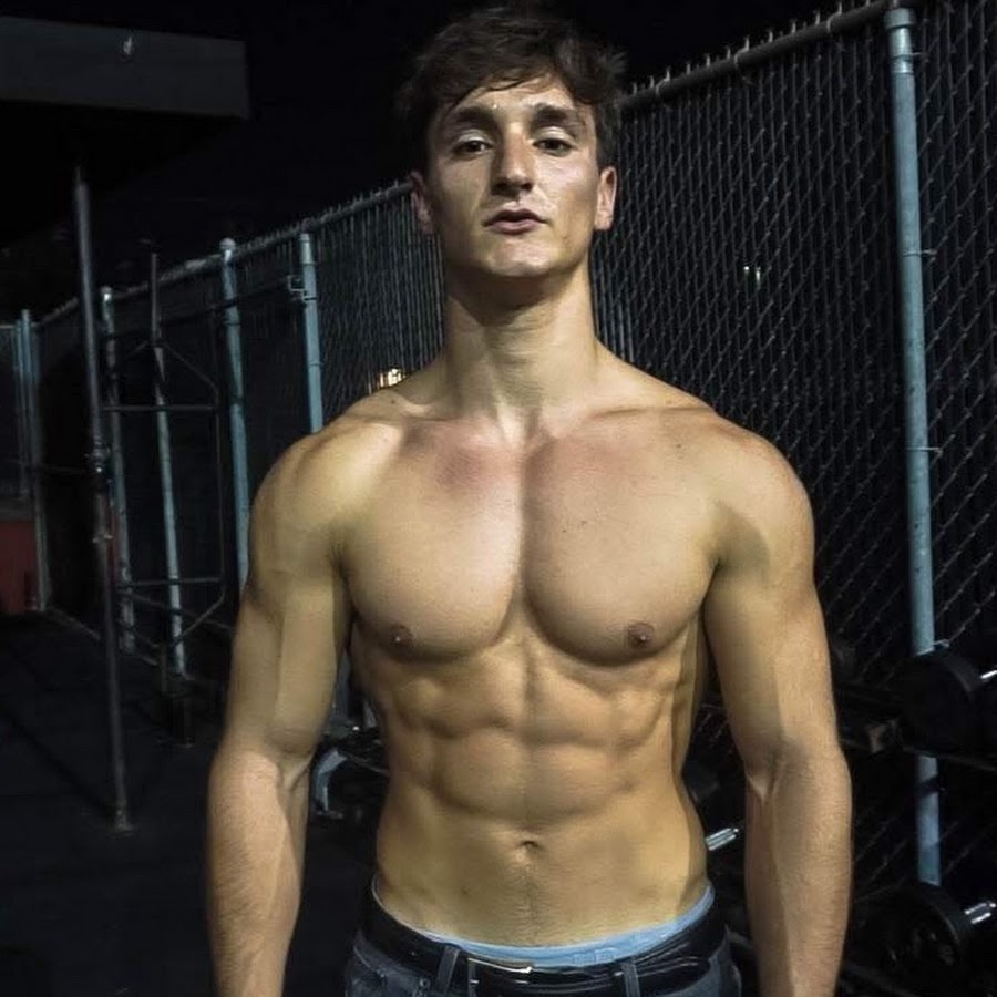 Lorenzo Coral @lorenzocoral
