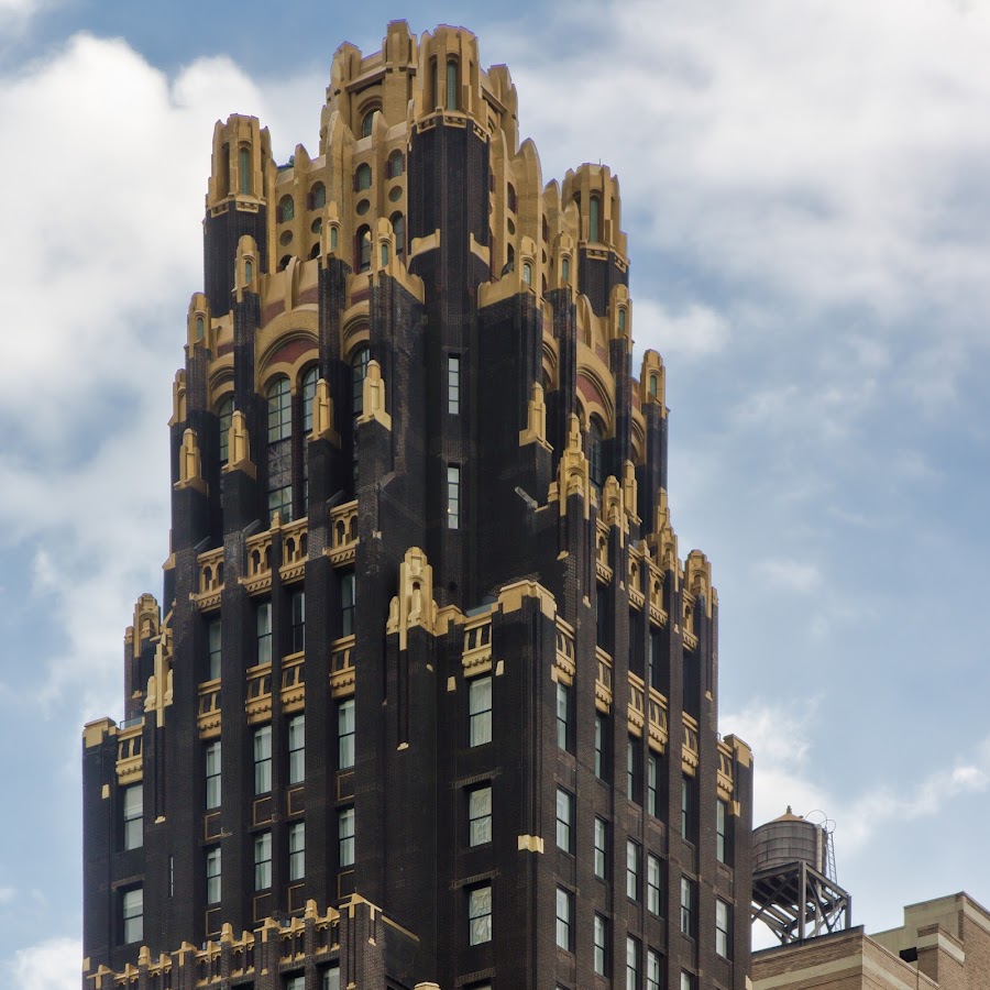 бартоломью здание в нью йорке с горгульями