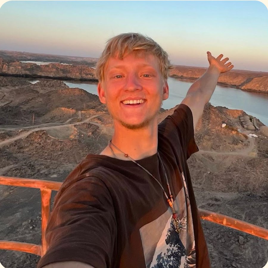 influencer profile picture