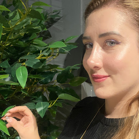 influencer profile picture