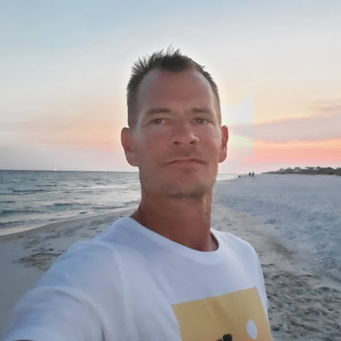 influencer profile picture