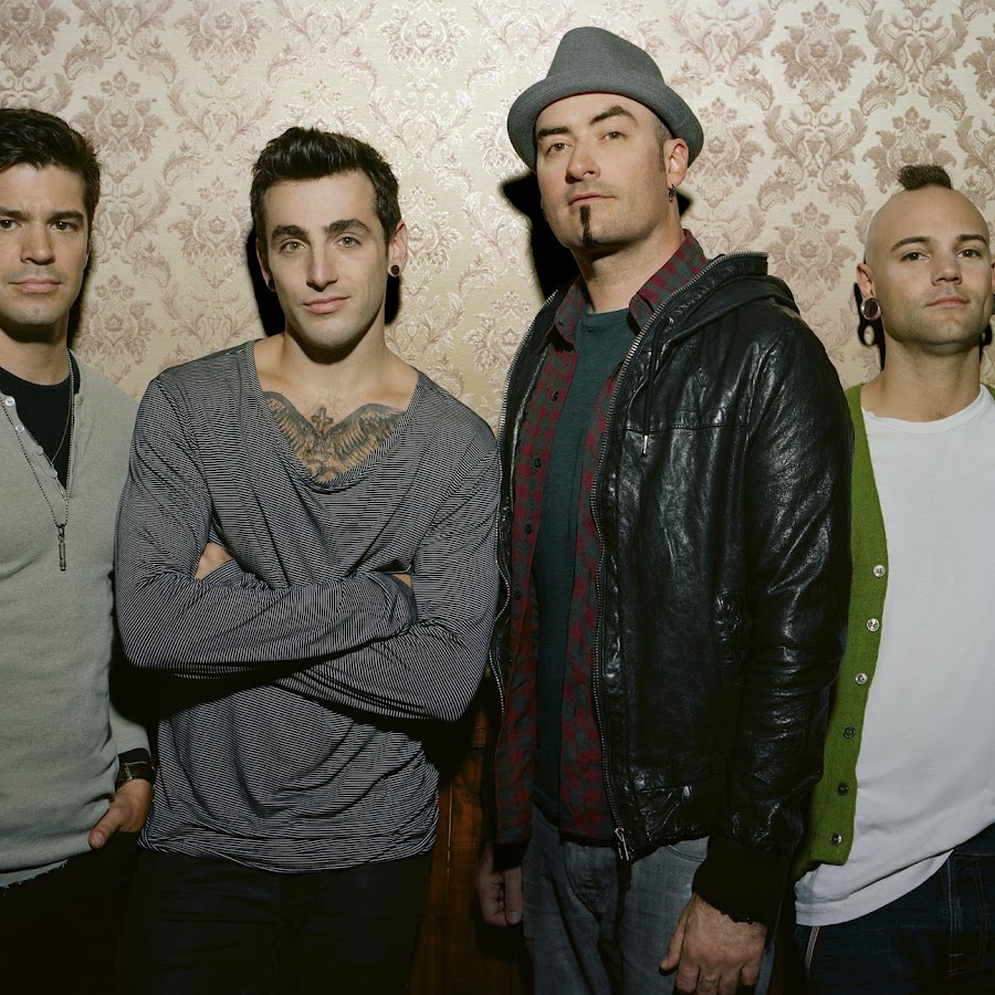 Песня hedley lose control. Группа Hedley. Hedley Smyth. Adam Hedley Goodwin. Hedley - Stormy.