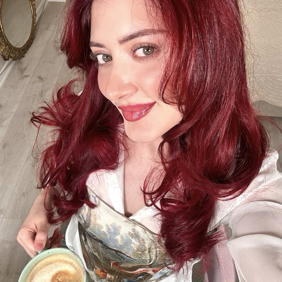 Kardelen Yıldırım @kardelenyldrm
