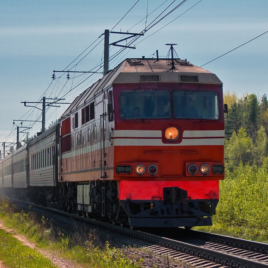 Поезд до ростов великий. ВЛВ 80 теплово пейзаж.