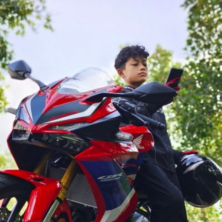 Nasrul Syahmi @nasrulsyahmi