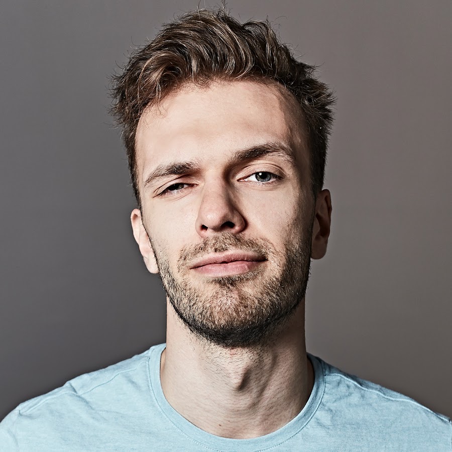 influencer profile picture