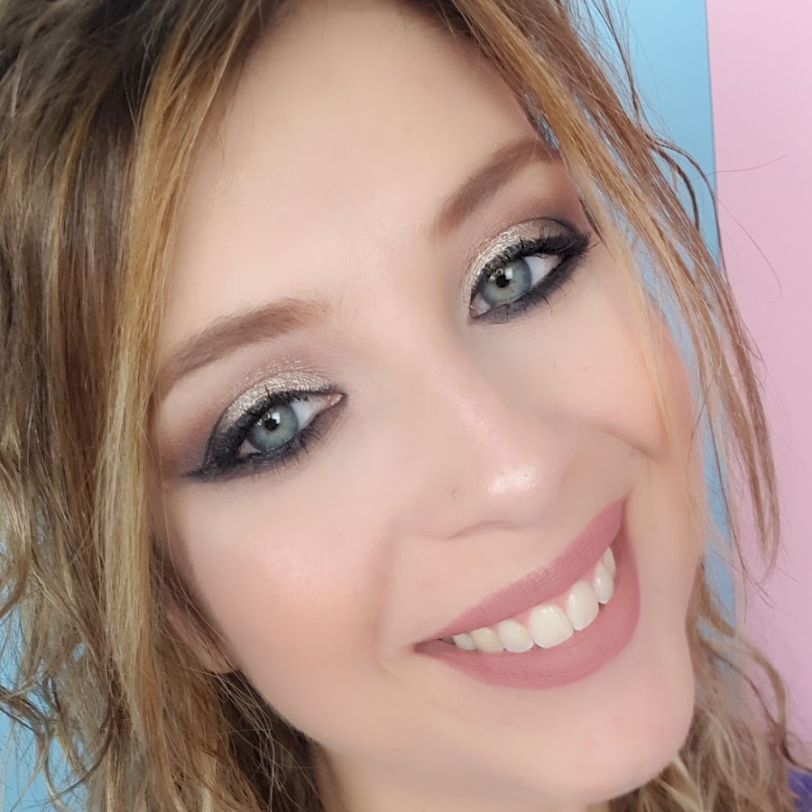 influencer profile picture