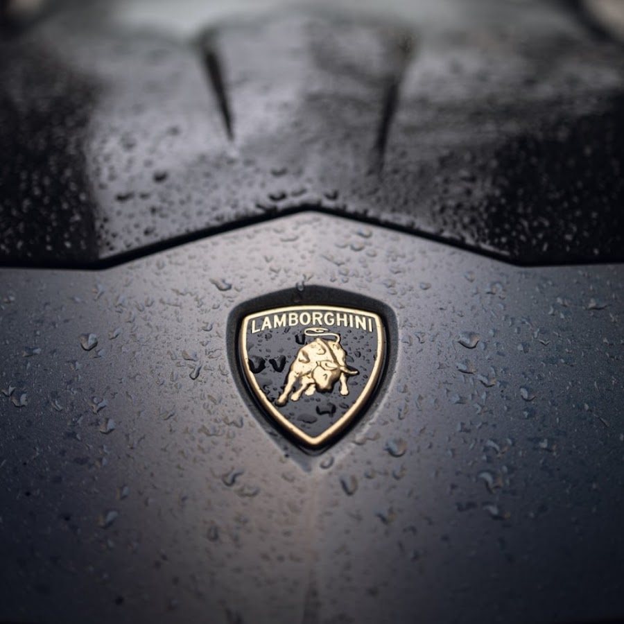 Значок Lamborghini Huracan