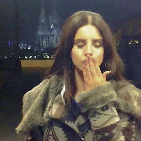 influencer profile picture