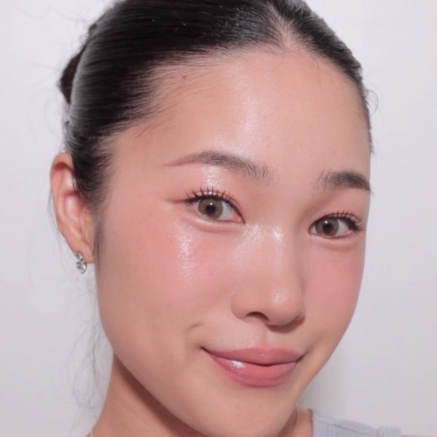 Misaki makeup