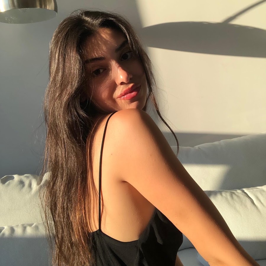 Burcu Şenol @burcusenol