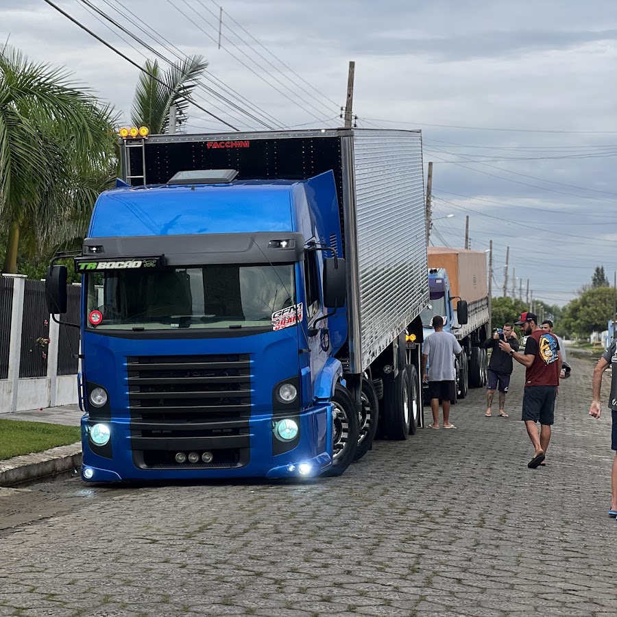 MB 1620 Azul Caminhão arqueado wallpaper caminhão top Qualificado