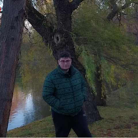 influencer profile picture