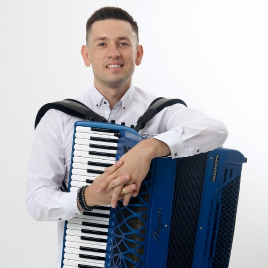 Александр Поелуев ACCORDION Alexander Poeluev - YouTube