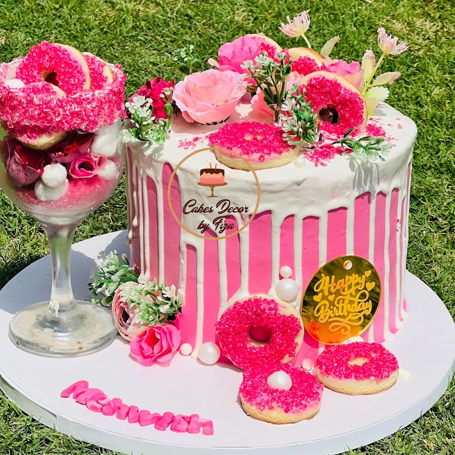 Cake search: chanel cake - CakesDecor