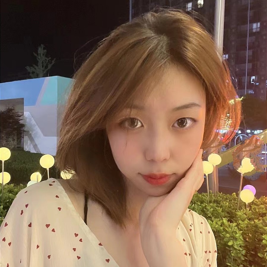 Chloe youtube